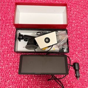 Black and White CARPLAY